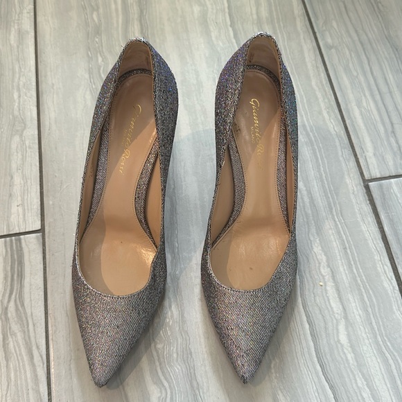 Gianvito Rossi Shoes - Gianvitto Rossi pumps in sparkle silver
